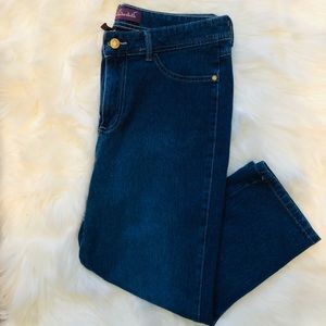 Gloria Vanderbelt Women’s Capris